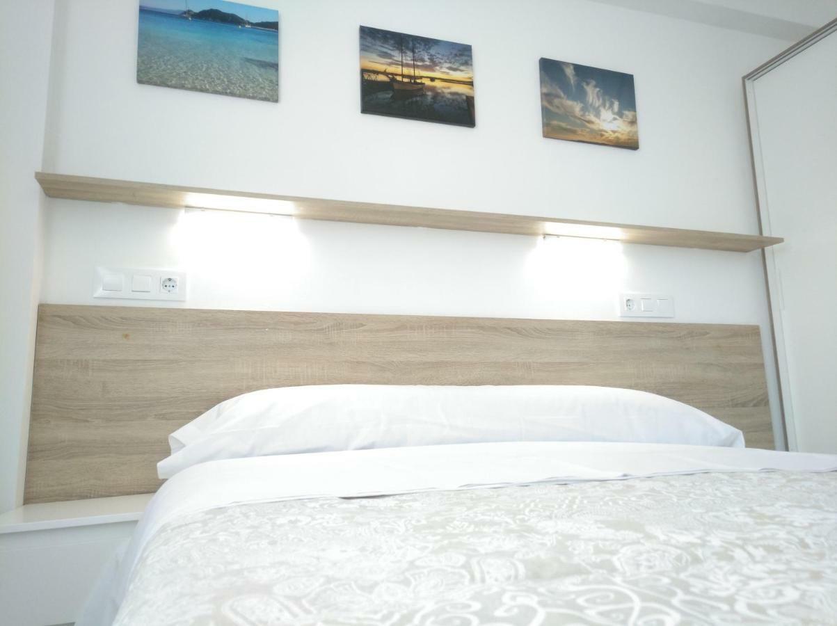 Apartamentos Poniente Villanueva De Arosa Dış mekan fotoğraf